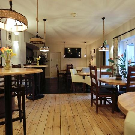 The Dolphin Hotel אקסמות' מראה חיצוני תמונה